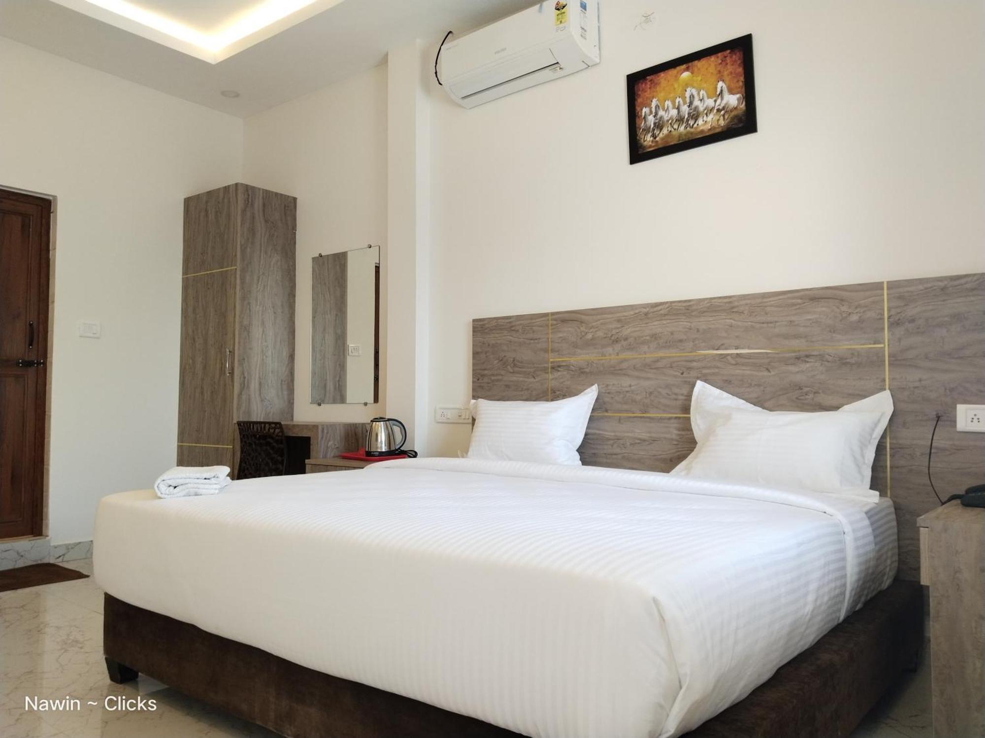 Redfox Hotel-T.Nagar Chennai Exterior photo